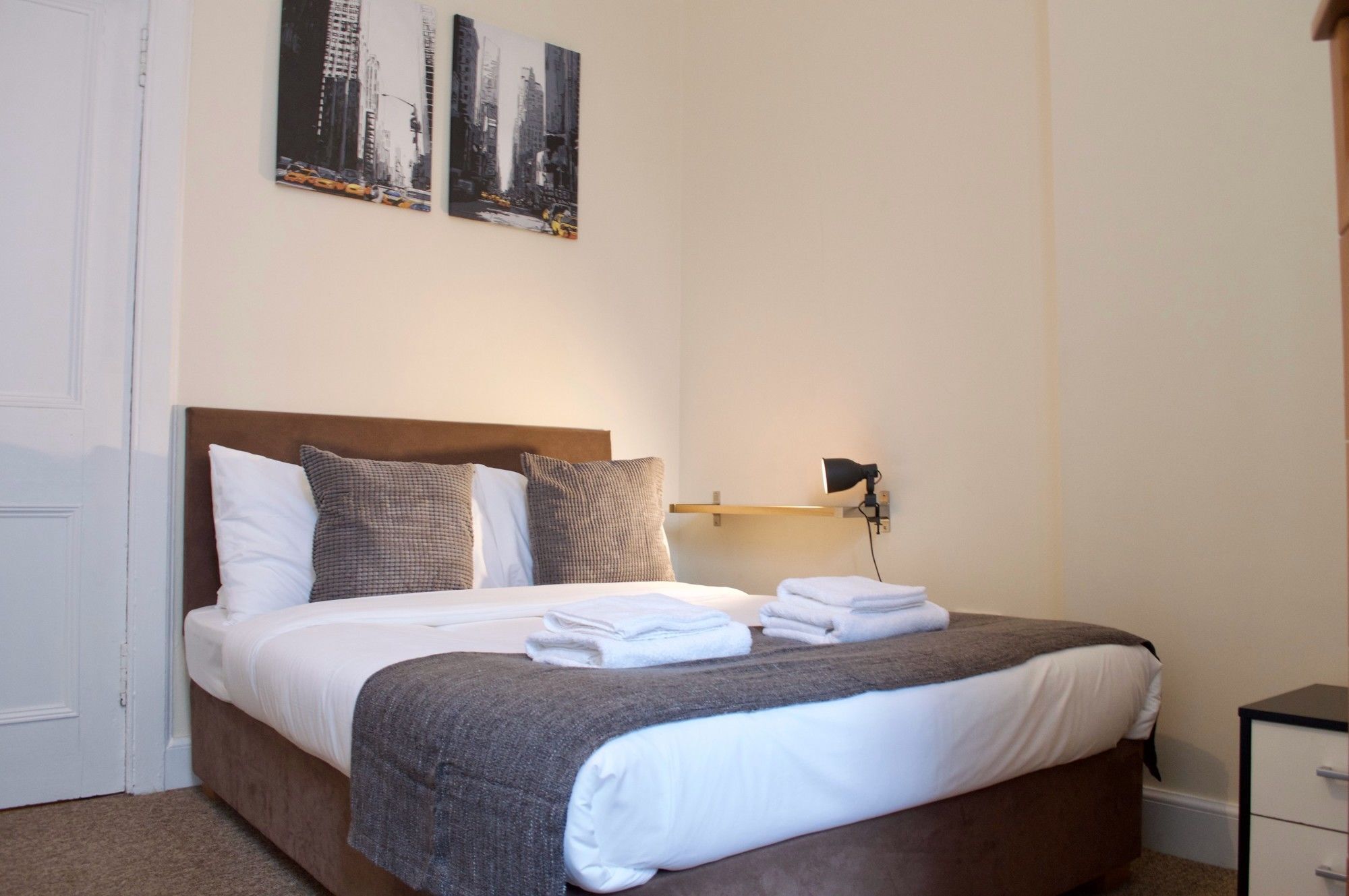 3 Bedroom Apartment Accommodates 8 エディンバラ エクステリア 写真